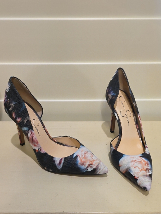 Jessica Simpson Shoes - Jessica Simpson Black Floral Pointed-Toe Pumps